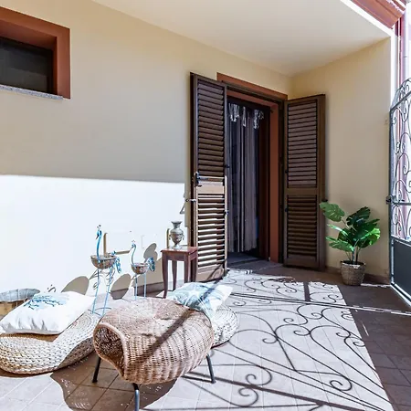 Sa Domo D' Amare - Comely With Parking! Appartement *