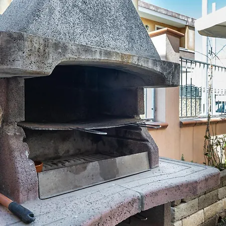 Guesthost - Sa Domo D' Amare - Comely With Parking! פולה