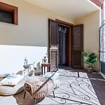 Guesthost - Sa Domo D' Amare - Comely With Parking! Apartment *