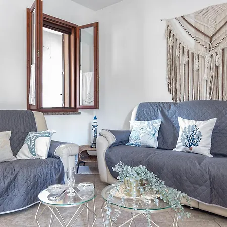 Apartment Guesthost - Sa Domo D' Amare - Comely With Parking!