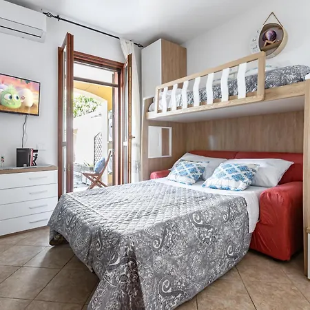 Appartamento Sa Domo D' Amare - Comely With Parking! Pula